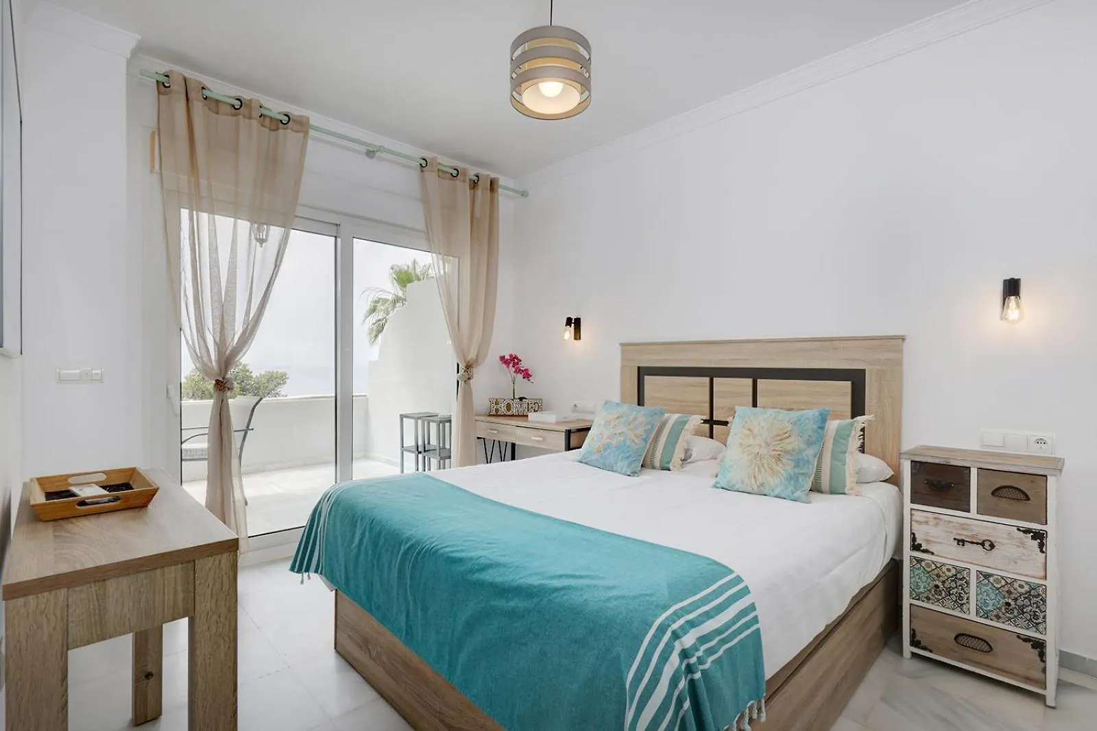 Punta Plata Beach Center Estepona Apartment