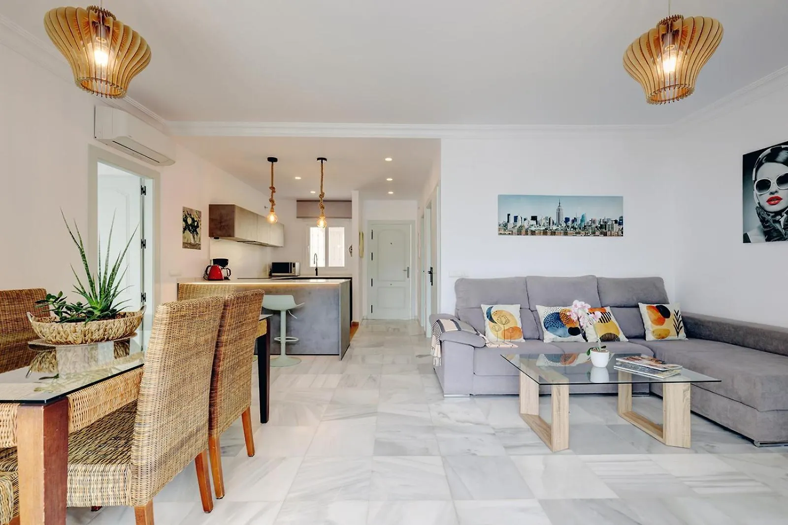 Punta Plata Beach Center Estepona